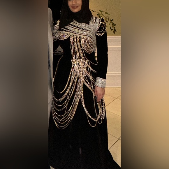 Couture Chain Black Velvet Gown - Picture 1 of 6